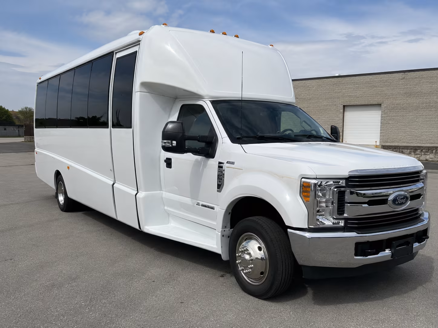 Corona Airport Shuttle & Transportation group transportation