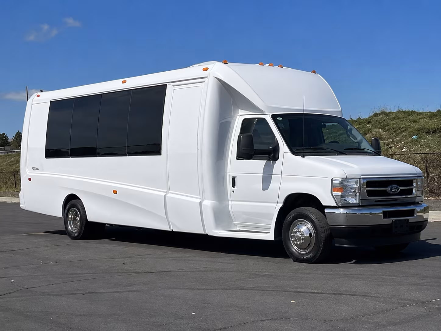 Corona Winery Tour & Pub Crawl Transportation party bus interior