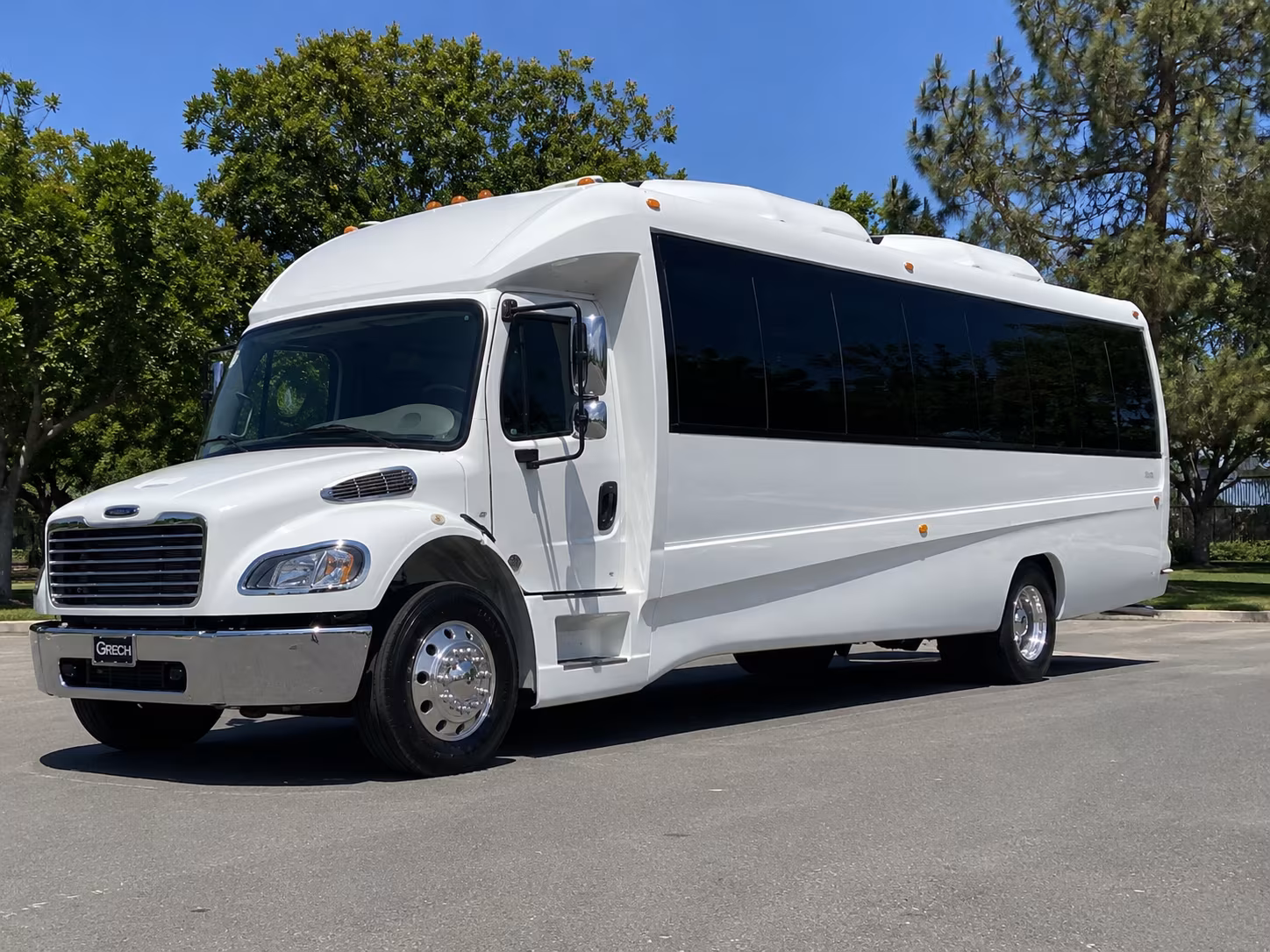Ontario Birthday, Sweet 16, & Quinceañera Party Bus Rentals